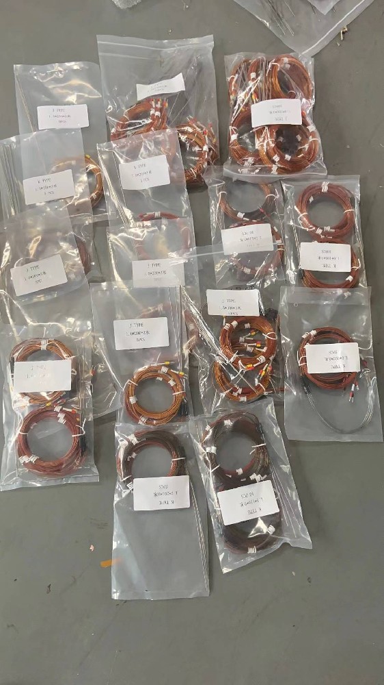 关于高温情形（如凌驾 1000℃）的丈量，，，，热电偶的抗氧化性和热稳固性是怎样包管的？？？