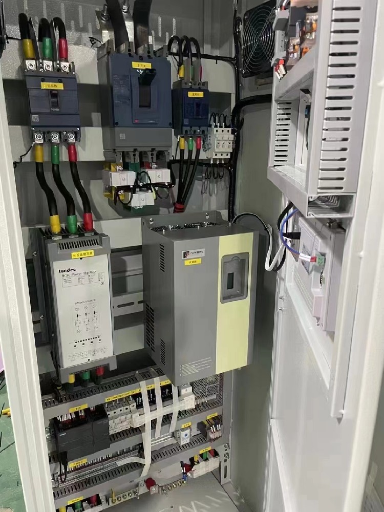 关于间歇性事情的负载，，怎样选择合适的电力调解器以提高其使用寿命？？