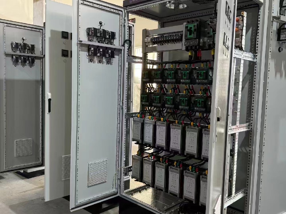 在轨道交通的供电系统中，，电力调解器的应用有哪些奇异之处？？