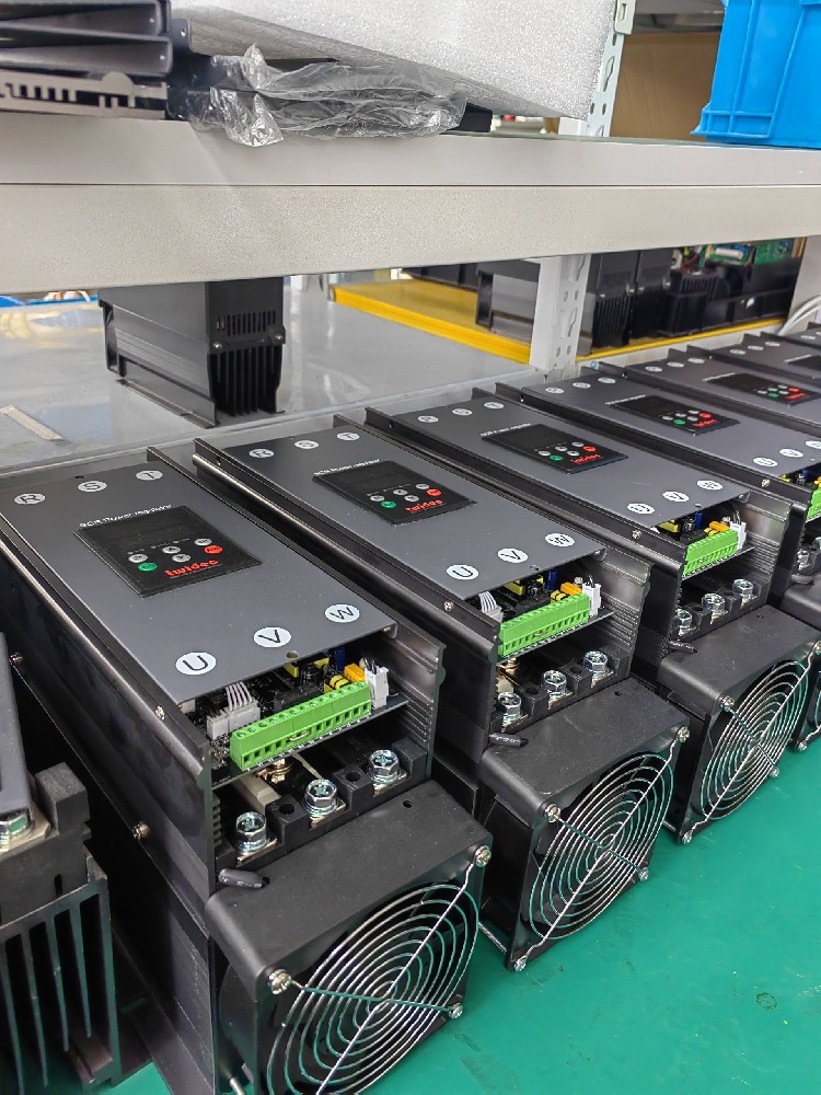 给电力调解器配备的包管丝频仍熔断，，，怎样判断是装备过载照旧包管丝规格差池？？